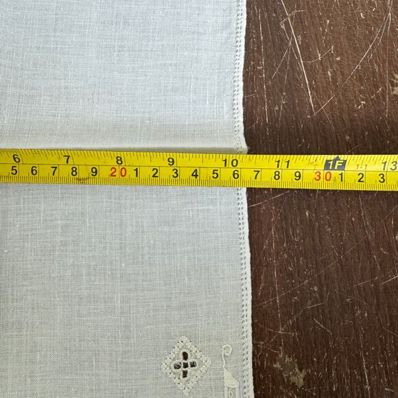 Antique Vintage Hand‎ Embroidered White Cloth Napkins 11 x 10 inches - Picture 5 of 5